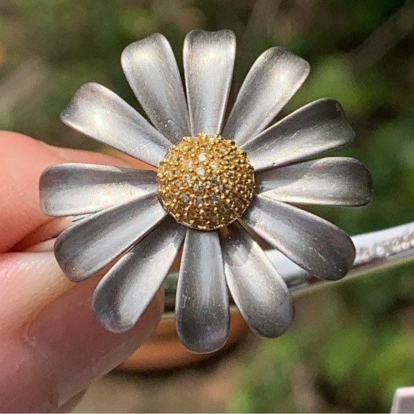 KATE SPADE Daisy Into the Bloom HINGED CUFF! Flower Mixed Metals Preppy Boho NWT - Picture 6 of 10